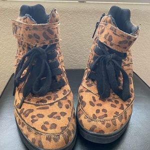 Shiekh Leopard Wedged Laced Booties